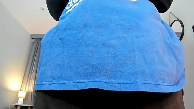 CoralineRicce  online show from November 24, 9:47 pm