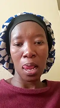 NikkiDickSavage online show from January 19, 8:07 am