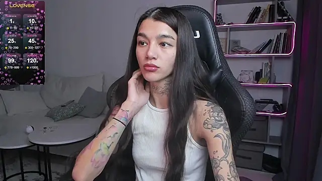 vinkitinkii online show from January 14, 6:45 am