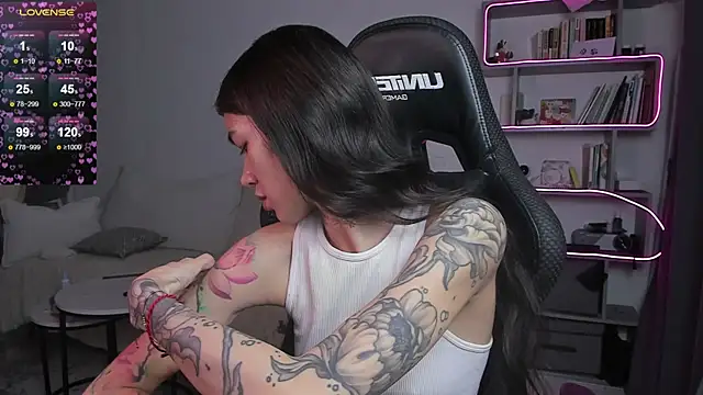 vinkitinkii online show from February 27, 6:40 am