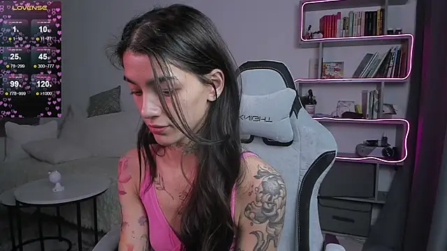 vinkitinkii online show from March 22, 9:02 am