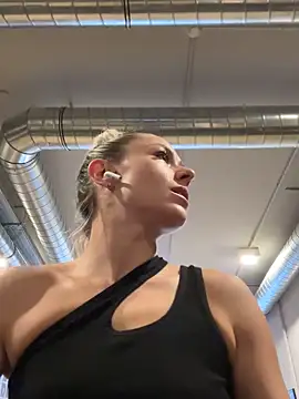 petrouchkaaa  online show from January 16, 9:37 am