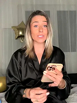 petrouchkaaa  online show from November 20, 9:14 pm