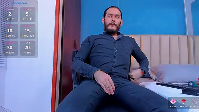 Snapshot of jeanpiere_ chatting on October 10, 3:05 am jeanpiere online show from October 10, 3:05 am