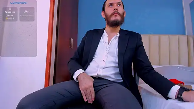 Snapshot of jeanpiere_ chatting on October 12, 3:11 pm jeanpiere online show from October 12, 3:11 pm