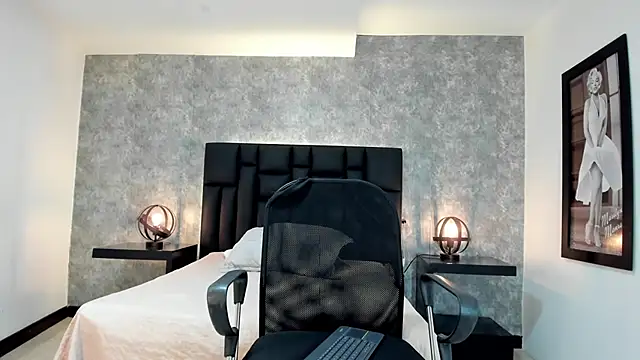 lhiamfit online show from December 14, 5:36 pm