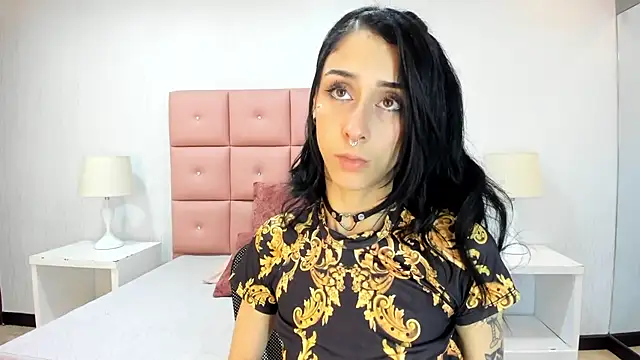 lhiamfit online show from January 17, 6:44 pm