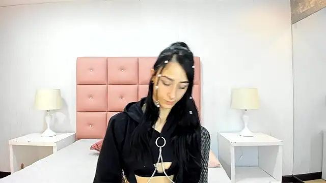 lhiamfit online show from January 22, 4:02 pm