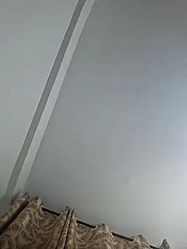 hornycreamybabe online show from October 5, 9:13 pm