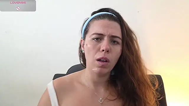 irinasweet27 online show from September 15, 1:22 pm