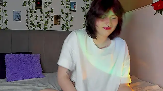 miss Lizzy online show from February 27, 4:41 am