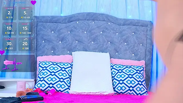 ZafiroClean online show from March 19, 7:06 pm