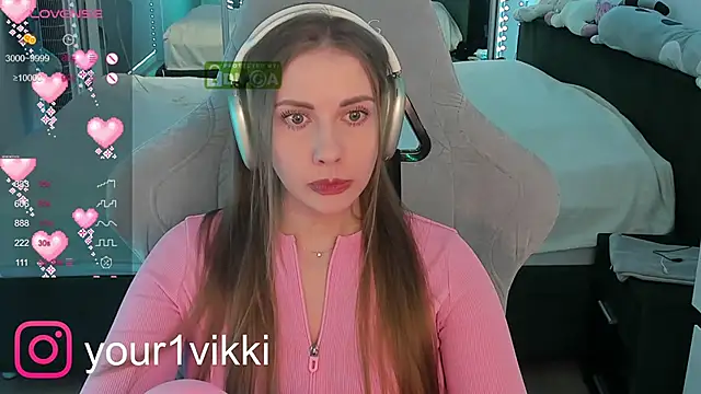 Vikki Cheese online show from December 6, 10:30 pm