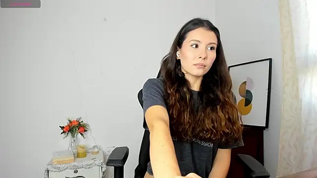 amara falcon online show from November 6, 1:12 pm