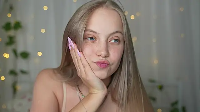  Appr0ved  online show from December 3, 2:38 pm