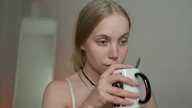  Appr0ved  online show from February 13, 4:07 pm