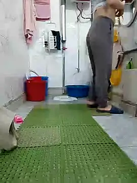 I AM NOT A SLUT online show from January 20, 7:25 am