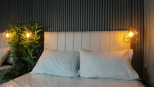 SaraRiley online show from November 14, 10:40 pm