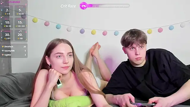 Emily and Ilumi online show from January 16, 3:46 pm