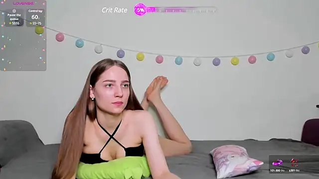 Emily and Ilumi online show from February 9, 3:45 pm