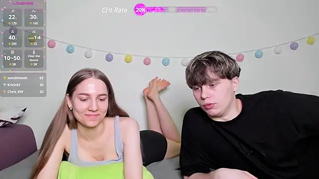 Emily and Ilumi online show from February 17, 9:41 pm