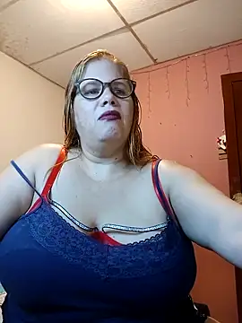 EllisW8 online show from February 26, 3:41 pm