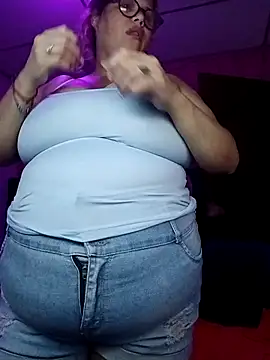 EllisW8 online show from November 2, 11:01 am