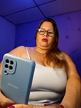 EllisW8 online show from November 26, 10:27 am