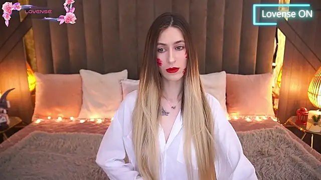 Snapshot of Sexy_Lava chatting on February 14, 7:17 am Sexy Lava online show from February 14, 7:17 am