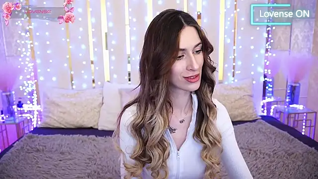 Snapshot of Sexy_Lava chatting on March 10, 10:15 am Sexy Lava online show from March 10, 10:15 am