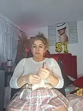 evelin hott online show from March 12, 3:57 am