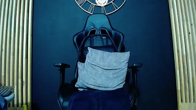 Maxxxpowerful online show from March 4, 3:11 am