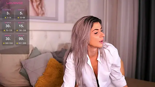 Snapshot of Adelyn_Chase chatting on October 7, 7:49 am Adelyn Chase online show from October 7, 7:49 am