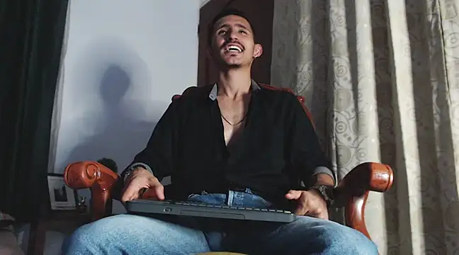 HomeAloneK online show from January 19, 10:49 pm