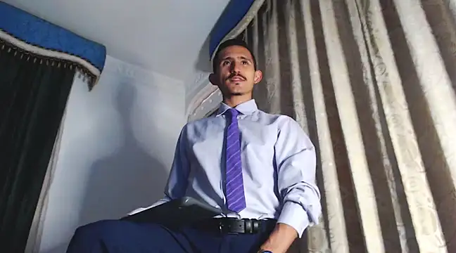 HomeAloneK online show from February 16, 7:38 pm