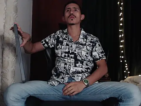 HomeAloneK online show from September 21, 7:59 pm