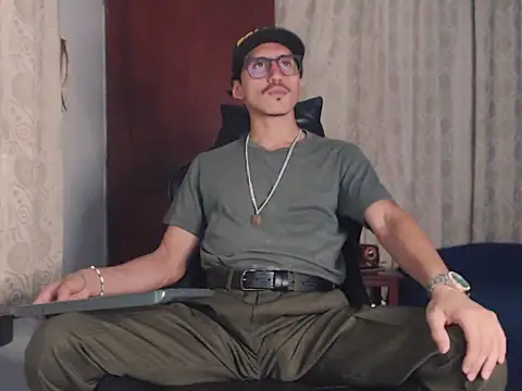 HomeAloneK online show from October 5, 7:56 pm