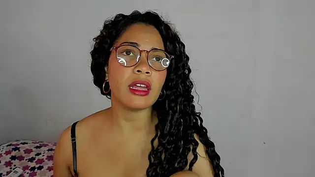 Jade Dorthini online show from January 21, 7:39 pm