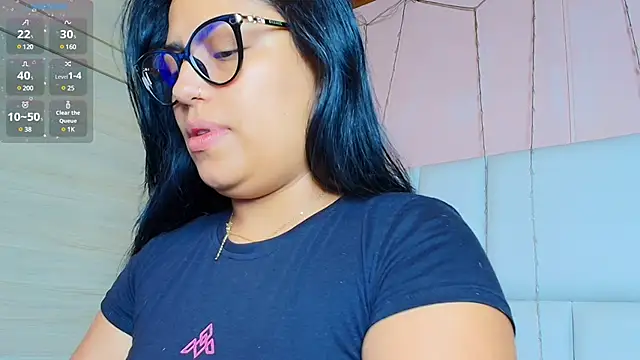 kiana cream online show from March 1, 12:34 pm