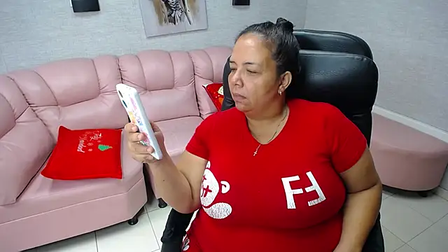 Penelope Nipples  online show from December 28, 12:24 pm