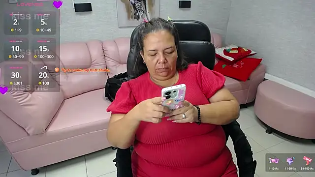 Penelope Nipples  online show from January 16, 11:58 am