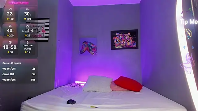 IsabellaSpencer online show from February 24, 10:14 pm