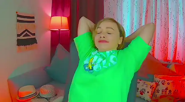 NandiSmile online show from March 10, 7:42 am