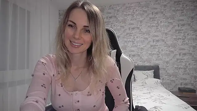 AlissonBia online show from November 2, 11:07 pm