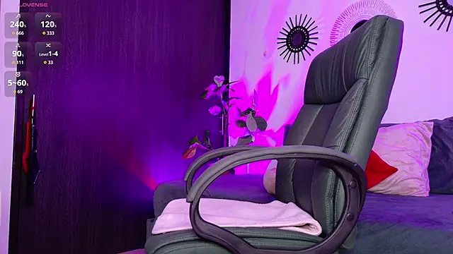 SexyCharlize08 online show from October 16, 12:22 am