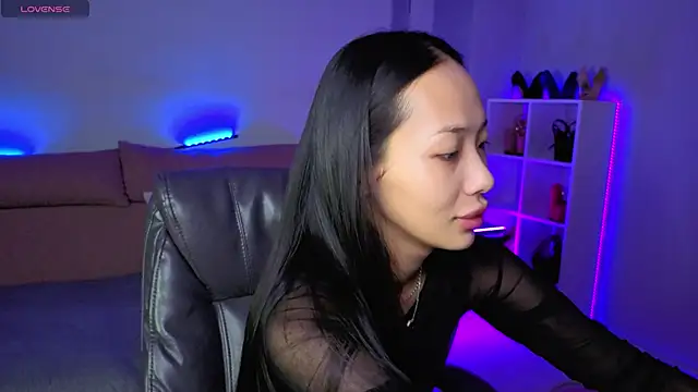  MIURA  online show from November 13, 1:15 am