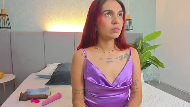 LiaVelez online show from March 21, 1:01 pm