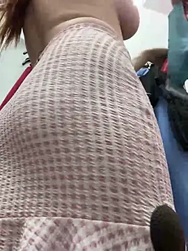 Snapshot of AmmyHot chatting on December 9, 7:17 am AmmyHot online show from December 9, 7:17 am