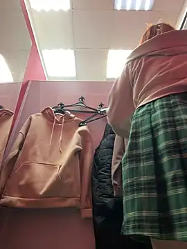 Snapshot of AmmyHot chatting on December 15, 7:24 am AmmyHot online show from December 15, 7:24 am