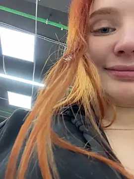 Snapshot of AmmyHot chatting on December 19, 7:18 am AmmyHot online show from December 19, 7:18 am